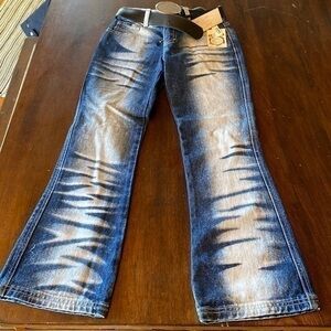 RVT distressed 5 pocket 10 % cotton jeans and belt new 10
